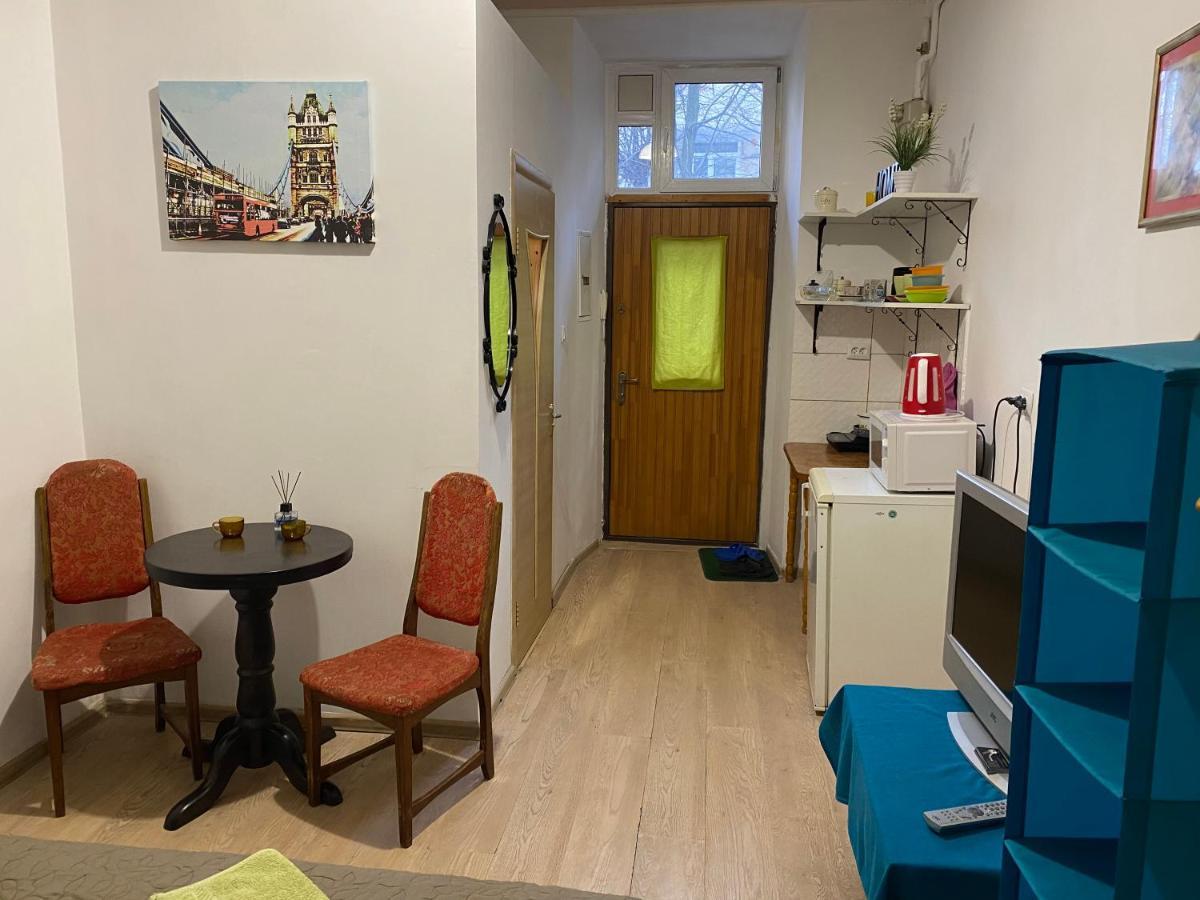 Close By Ploscha Rynok Apartment Lviv Bagian luar foto